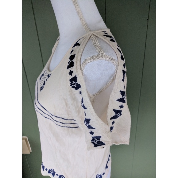 ❗ Last Chance❗ Urban Outfitters Ecoté  Top - Picture 2 of 4